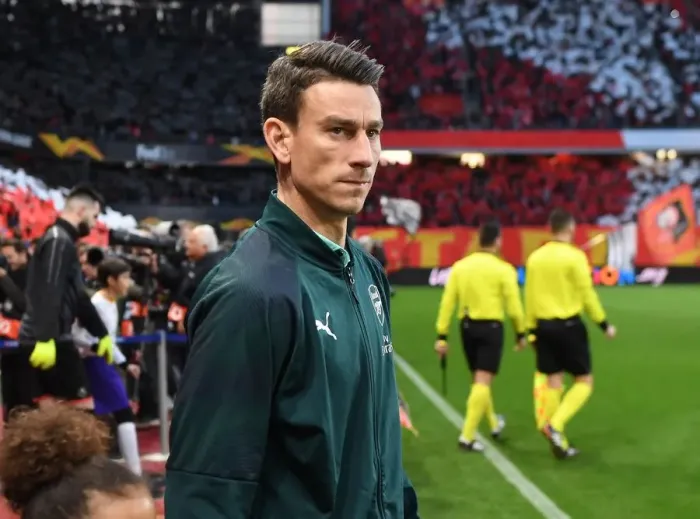 Framed Print : Arsenal's Laurent Koscielny Prepares for Stade Rennais Europa League Clash Framed Print : Arsenal's Laurent Koscielny Prepares for Stade Rennais Europa League Clash