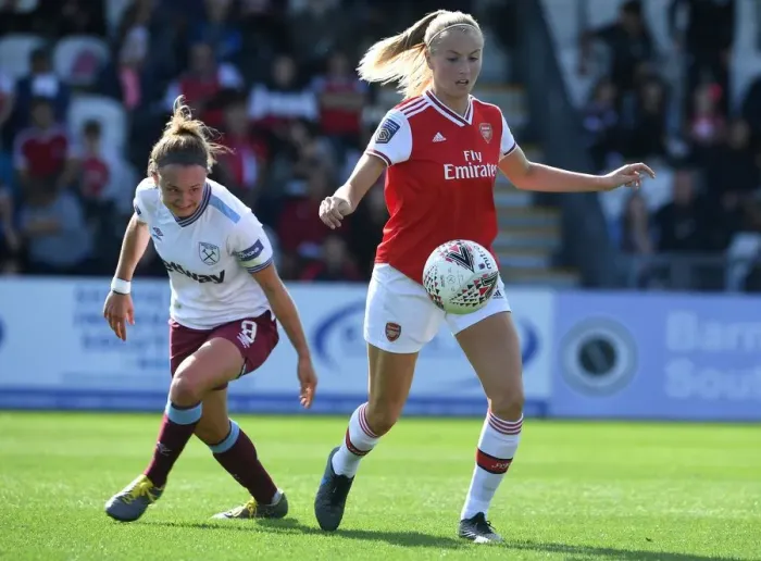Framed Print : Arsenal's Leah Williamson in Action: Arsenal Women vs. West Ham United (2019-20 WSL) Framed Print : Arsenal's Leah Williamson in Action: Arsenal Women vs. West Ham United (2019-20 WSL)