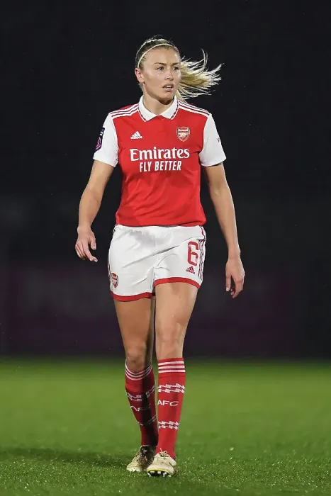 Framed Print : Arsenal's Leah Williamson in Action: Arsenal Women vs. Reading - FA Women's Super League Match Framed Print : Arsenal's Leah Williamson in Action: Arsenal Women vs. Reading - FA Women's Super League Match
