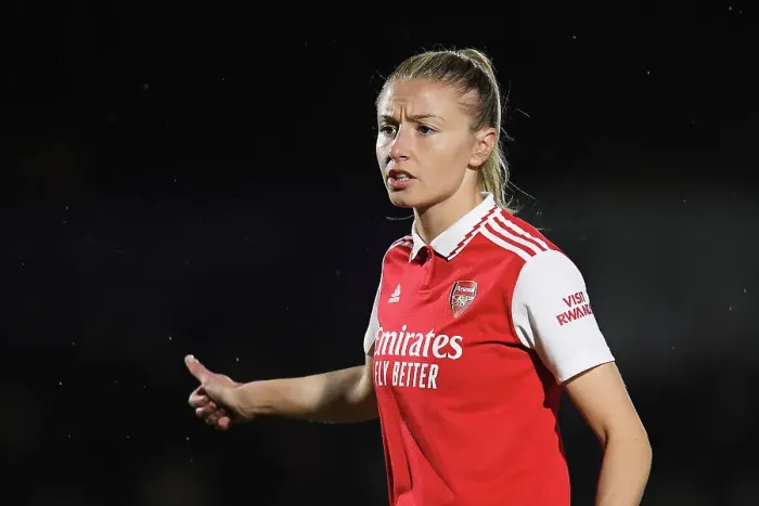 Framed Print : Arsenal's Leah Williamson in Action: Arsenal Women vs Reading (FA WSL, 2022-23) Framed Print : Arsenal's Leah Williamson in Action: Arsenal Women vs Reading (FA WSL, 2022-23)