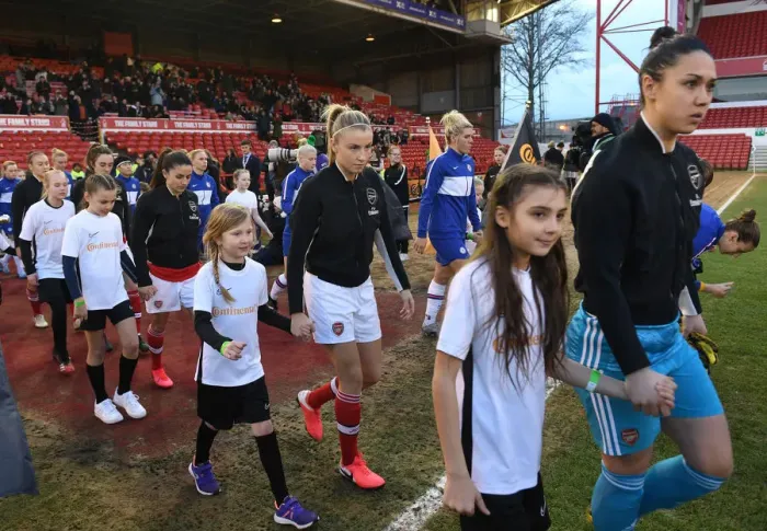 Framed Print : Arsenal's Leah Williamson Gears Up for FA Womens Continental League Cup Final Clash Against Chelsea