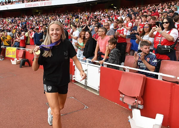 Arsenal's Leah Williamson Kicks Off Premier League Season with Euros Victory Celebration