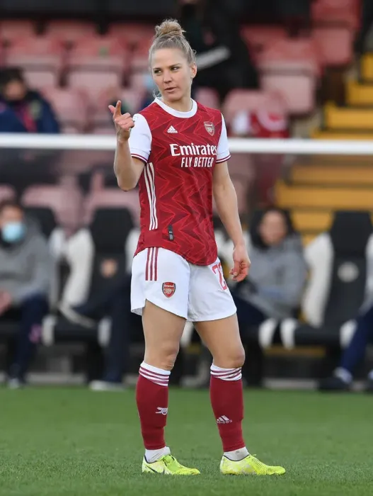 Framed Print : Arsenal's Leonie Maier in Action: Arsenal Women vs. Everton Women, FA WSL Clash at Meadow Park