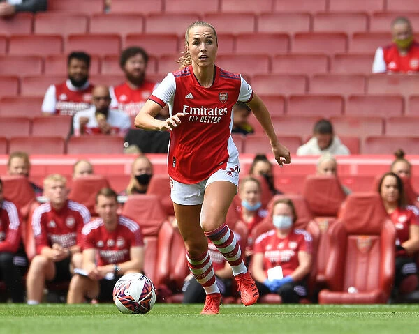 Arsenal's Lia Walti in Action: Arsenal Women vs Chelsea Women - Mind Series 2021-22