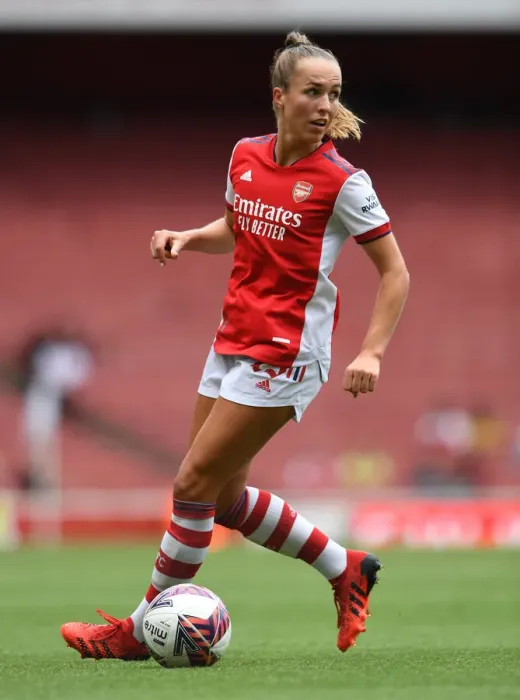Framed Print : Arsenal's Lia Walti in Action: Arsenal Women vs. Chelsea Women - Mind Series 2021-22