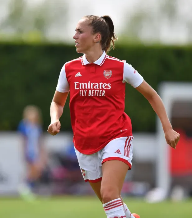 Framed Print : Arsenal's Lia Walti in Action: Arsenal Women vs Brighton & Hove Albion Pre-Season Clash