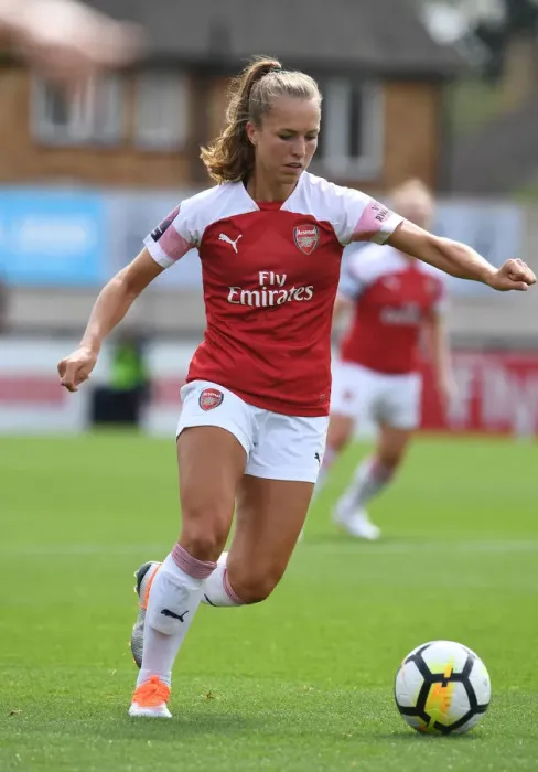 Framed Print : Arsenal's Lia Walti in Action: Arsenal Women vs West Ham United Women (2018-19)
