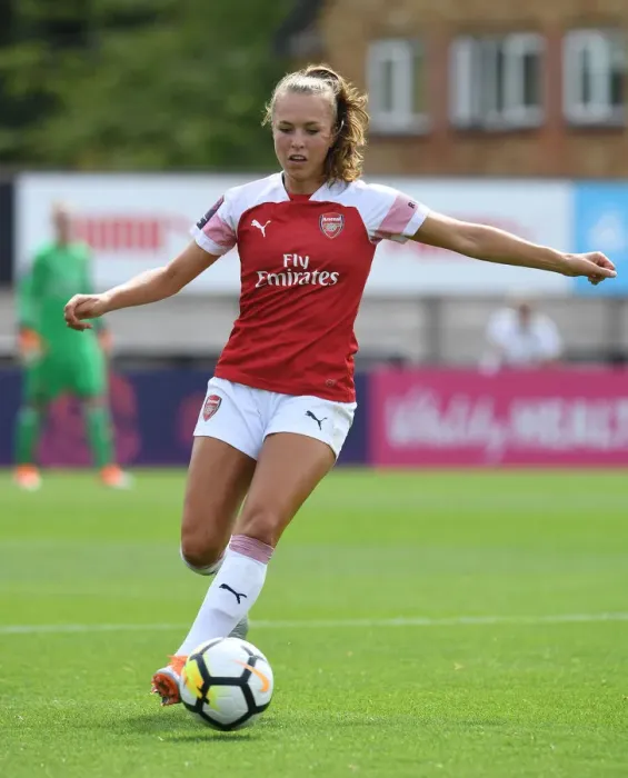 Framed Print : Arsenal's Lia Walti in Action: Arsenal Women vs West Ham United Women (2018-19)