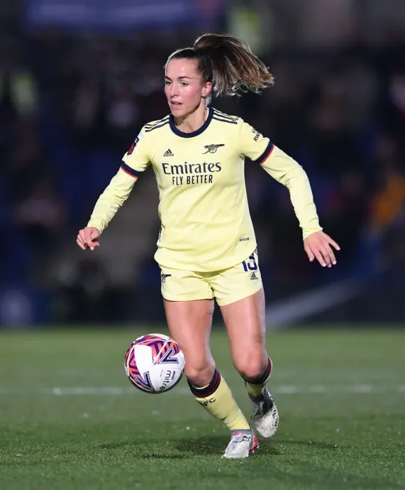 Framed Print : Arsenal's Lia Walti in Action against Chelsea Women in FA WSL Clash Framed Print : Arsenal's Lia Walti in Action against Chelsea Women in FA WSL Clash