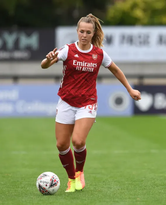 Framed Print : Arsenal's Lia Walti in Action against Reading Women in FA WSL Match