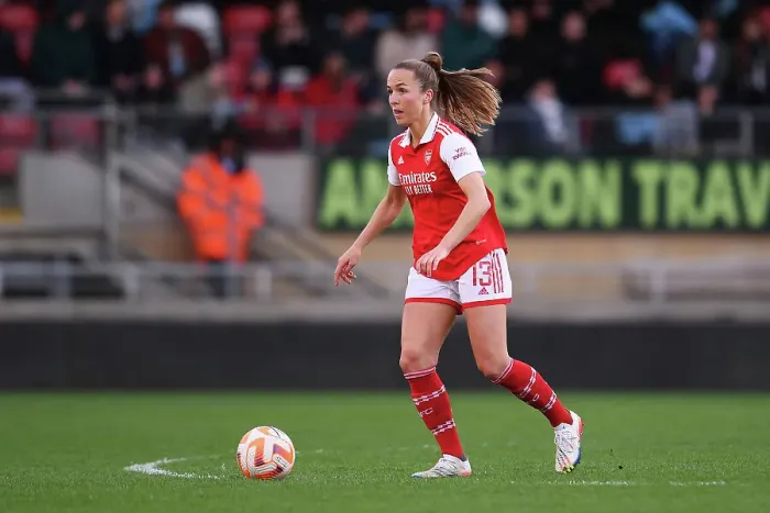 Framed Print : Arsenal's Lia Walti Stands Firm in FA Women's Super League Showdown Against Tottenham Hotspur