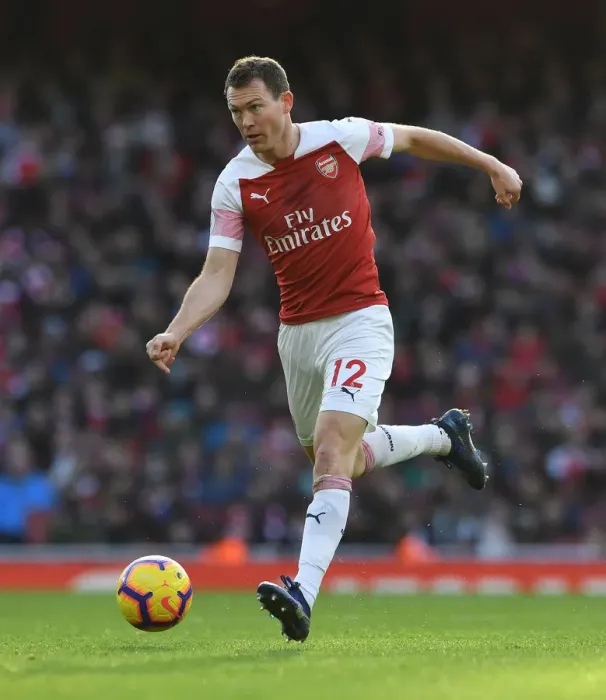 Framed Print : Arsenal's Lichtsteiner in Action against Burnley (Premier League 2018-19) Framed Print : Arsenal's Lichtsteiner in Action against Burnley (Premier League 2018-19)