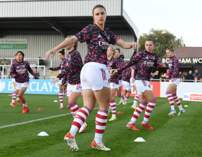 Framed Print : Arsenal's Lotte Wubben-Moy Prepares for Everton Clash in FA WSL 2021-22