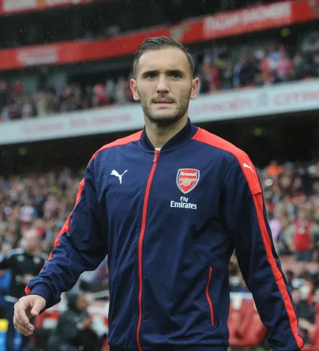 Framed Print : Arsenal's Lucas Perez Gears Up for Arsenal vs. Southampton (2016-17) Framed Print : Arsenal's Lucas Perez Gears Up for Arsenal vs. Southampton (2016-17)