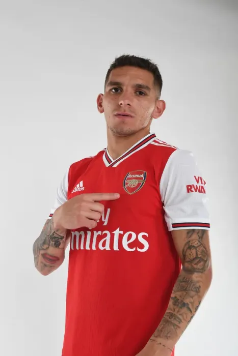 Framed Print : Arsenal's Lucas Torreira at 2019-2020 Pre-Season Training Framed Print : Arsenal's Lucas Torreira at 2019-2020 Pre-Season Training