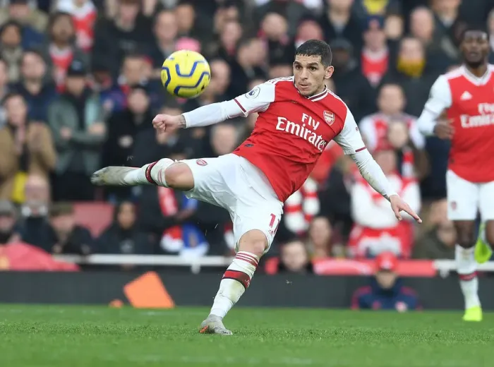 Framed Print : Arsenal's Lucas Torreira Faces Off Against Chelsea in Premier League Clash Framed Print : Arsenal's Lucas Torreira Faces Off Against Chelsea in Premier League Clash
