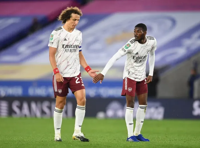 Framed Print : Arsenal's Luiz and Maitland-Niles Face Off Against Leicester City in Carabao Cup Clash