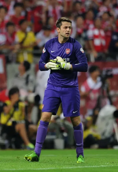 Framed Print : Arsenal's Lukas Fabianski in Action against Urawa Red Diamonds, 2013 Framed Print : Arsenal's Lukas Fabianski in Action against Urawa Red Diamonds, 2013