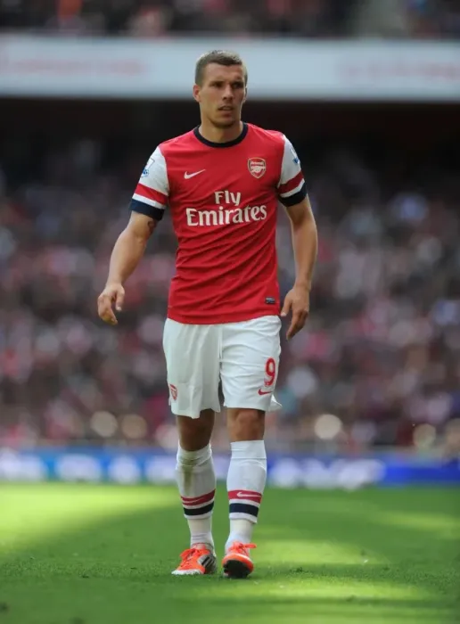 Framed Print : Arsenal's Lukas Podolski in Action Against Chelsea (2012-13) Framed Print : Arsenal's Lukas Podolski in Action Against Chelsea (2012-13)