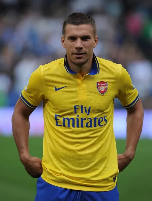 Framed Print : Arsenal's Lukas Podolski Readies for Fulham Clash in 2013-14 Premier League Framed Print : Arsenal's Lukas Podolski Readies for Fulham Clash in 2013-14 Premier League