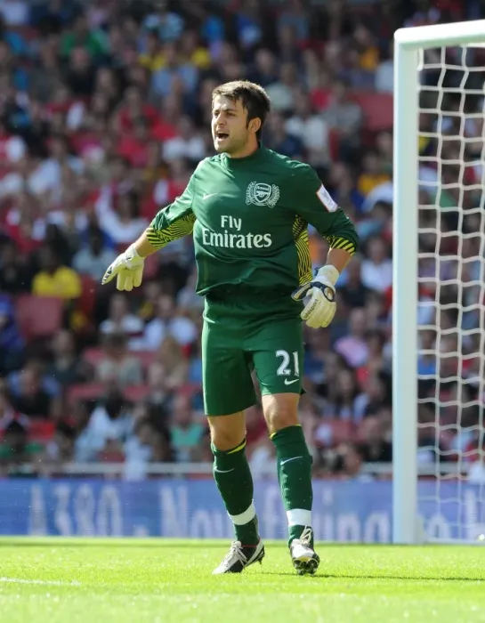 Framed Print : Arsenal's Lukasz Fabianski in Action Against Boca Juniors at Emirates Cup Day 1 (July 31, 2011) Framed Print : Arsenal's Lukasz Fabianski in Action Against Boca Juniors at Emirates Cup Day 1 (July 31, 2011)