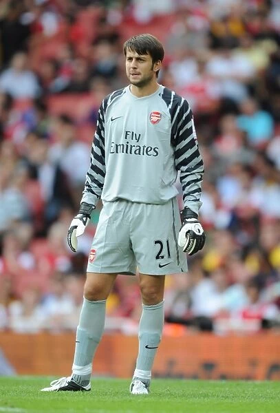 Arsenal's Lukasz Fabianski Clashes with AC Milan at the Emirates Cup, 2010: A 1-1 Stalemate