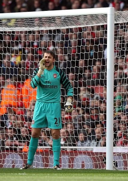 Arsenal's Lukasz Fabianski Secures 1:0 Victory Over West Ham United in Premier League