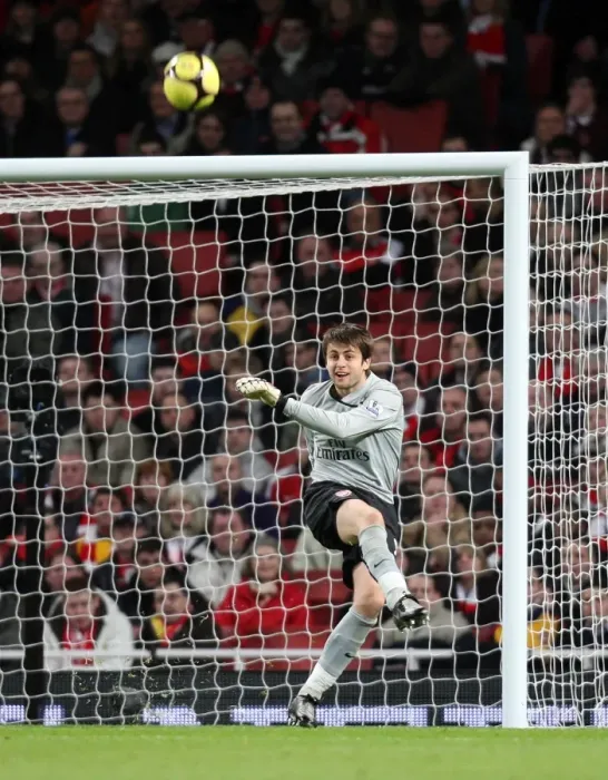 Framed Print : Arsenal's Lukasz Fabianski Shines in 4:0 FA Cup Victory over Cardiff City at Emirates Stadium (May 16, 2009)