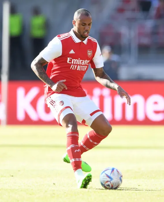 Framed Print : Arsenal's Magalhaes in Action: FC Nürnberg Pre-Season Clash, 2022