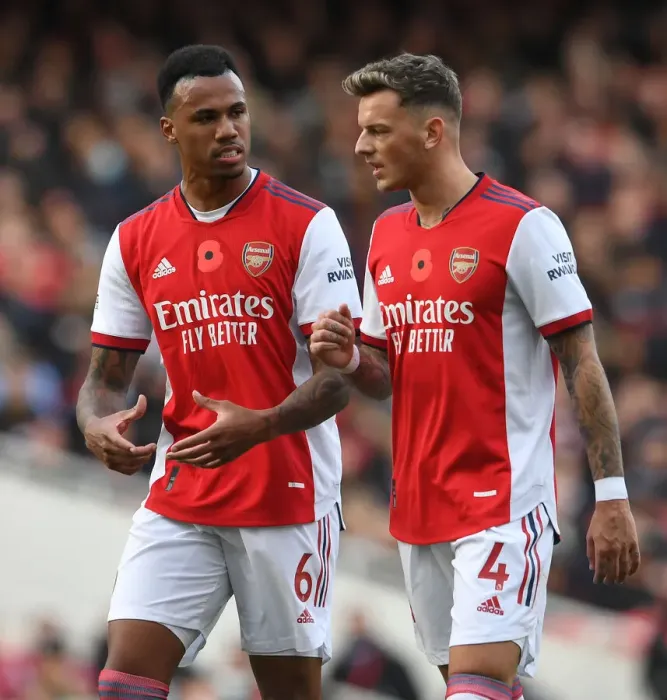 Framed Print : Arsenal's Magalhaes and White in Action: Arsenal vs. Watford, Premier League 2021-22 Framed Print : Arsenal's Magalhaes and White in Action: Arsenal vs. Watford, Premier League 2021-22