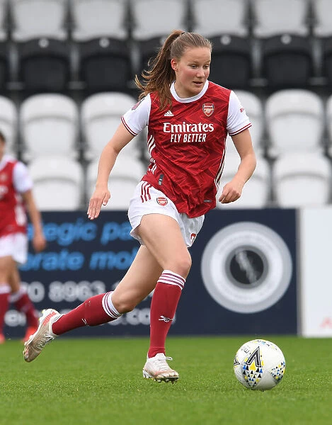 Arsenal's Malin Gut in Action: FA WSL 2021 Match at Empty Meadow Park