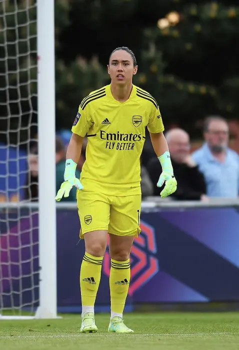 Framed Print : Arsenal's Manuela Zinsberger Focuses Ahead of Everton Women Showdown in FA WSL