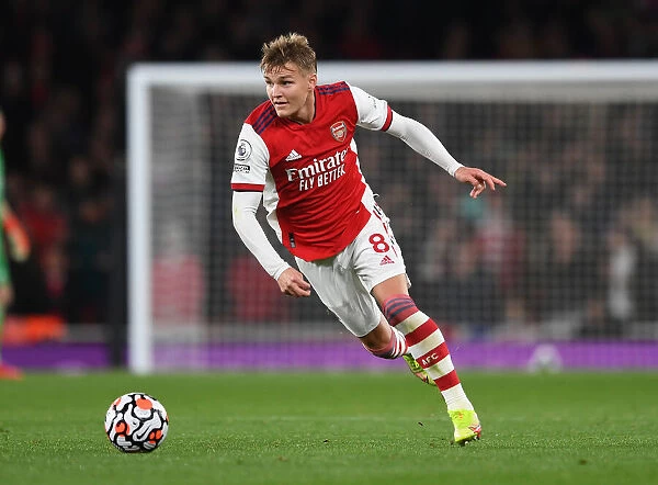Arsenal's Martin Odegaard in Action against Crystal Palace in the 2021-22 Premier League