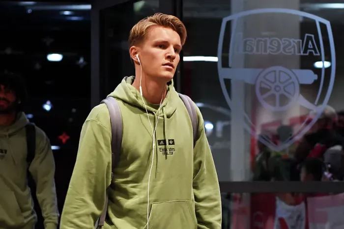 Framed Print : Arsenal's Martin Odegaard Arrives at Emirates Stadium Ahead of Arsenal v Sheffield United (2023-24) Framed Print : Arsenal's Martin Odegaard Arrives at Emirates Stadium Ahead of Arsenal v Sheffield United (2023-24)