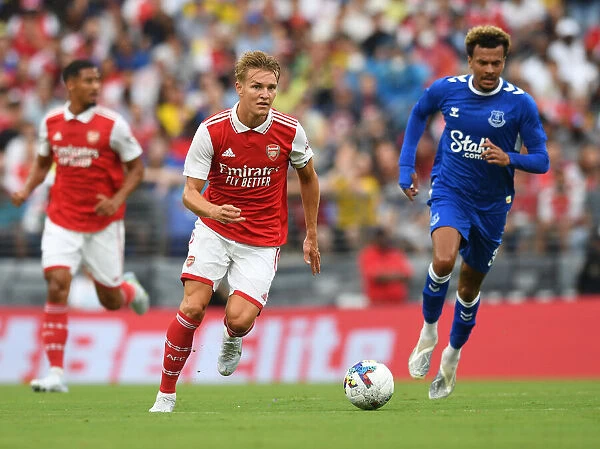 Arsenal's Martin Odegaard Breaks Past Everton's Dele in Pre-Season Clash, 2022-23