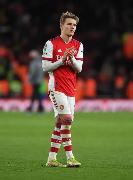 Framed Print : Arsenal's Martin Odegaard Celebrates Carabao Cup Semi-Final Victory Over Liverpool