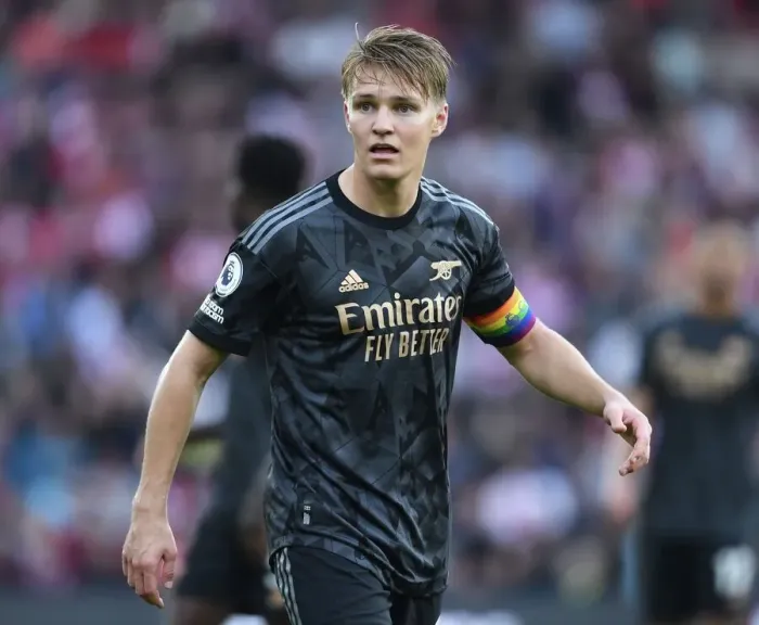 Framed Print : Arsenal's Martin Odegaard Dazzles in Southampton Showdown, Premier League 2022-23