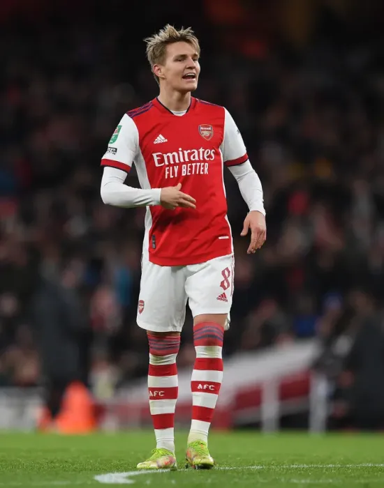 Framed Print : Arsenal's Martin Odegaard Faces Liverpool in Carabao Cup Semi-Final Showdown Framed Print : Arsenal's Martin Odegaard Faces Liverpool in Carabao Cup Semi-Final Showdown