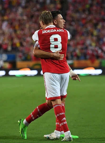 Arsenal's Martin Odegaard and Gabriel Martinelli Celebrate Goal Against Chelsea in Florida Cup 2022-23