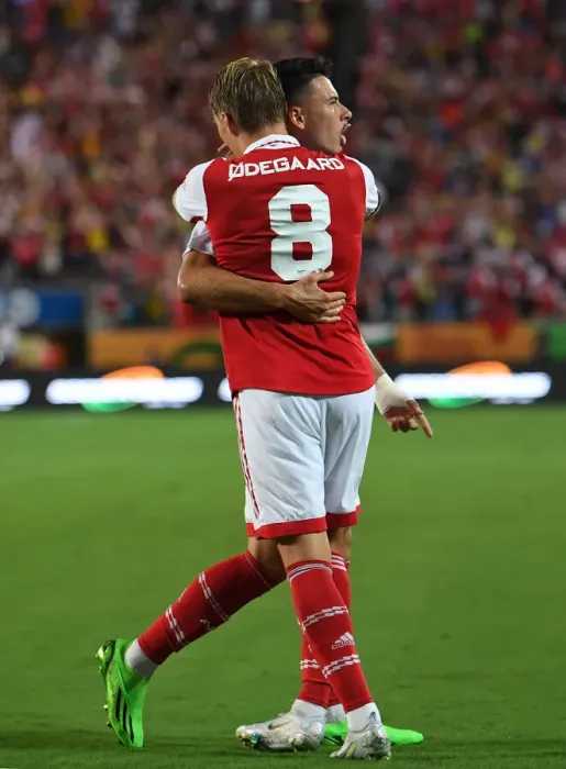 Framed Print : Arsenal's Martin Odegaard and Gabriel Martinelli Celebrate Goal Against Chelsea in Florida Cup 2022-23