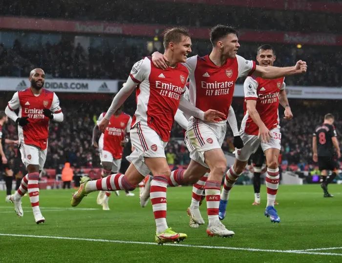 Framed Print : Arsenal's Martin Odegaard and Kieran Tierney Celebrate Goal Against Southampton (December 2021)