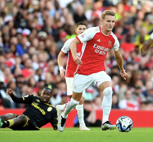 Arsenal's Martin Odegaard Scores Thriller at Emirates Cup: Arsenal FC vs AS Monaco (2023-24)
