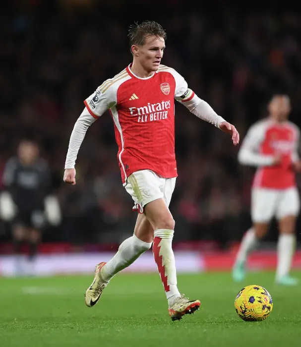 Framed Print : Arsenal's Martin Odegaard Shines in Arsenal FC vs West Ham United (2023-24)