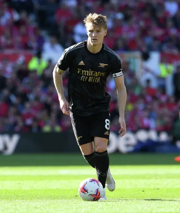 Framed Print : Arsenal's Martin Odegaard Shines in Nottingham Forest Showdown (2022-23 Premier League)