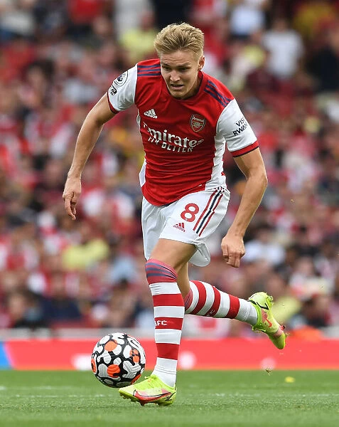 Arsenal's Martin Odegaard Shines in Premier League Clash Against Norwich City