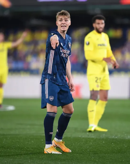 Framed Print : Arsenal's Martin Odegaard in UEFA Europa League Semi-Final Action against Villarreal in Spain (2020-21) Framed Print : Arsenal's Martin Odegaard in UEFA Europa League Semi-Final Action against Villarreal in Spain (2020-21)