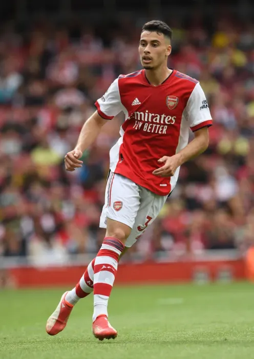 Framed Print : Arsenal's Martinelli Faces Off Against Chelsea in 2021-22 Premier League Clash