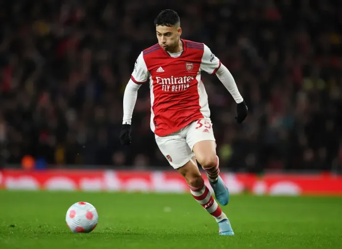 Framed Print : Arsenal's Martinelli Faces Off Against Liverpool in Premier League Showdown Framed Print : Arsenal's Martinelli Faces Off Against Liverpool in Premier League Showdown