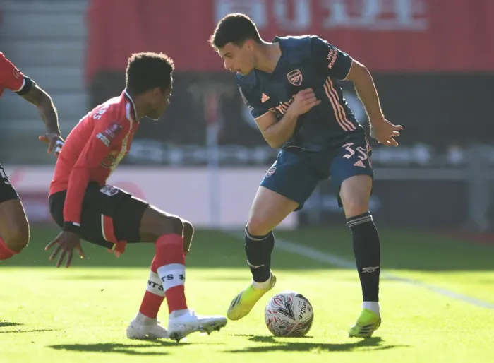 Framed Print : Arsenal's Martinelli Faces Southampton's Walker-Peters in FA Cup Clash Amid Empty Stands Framed Print : Arsenal's Martinelli Faces Southampton's Walker-Peters in FA Cup Clash Amid Empty Stands