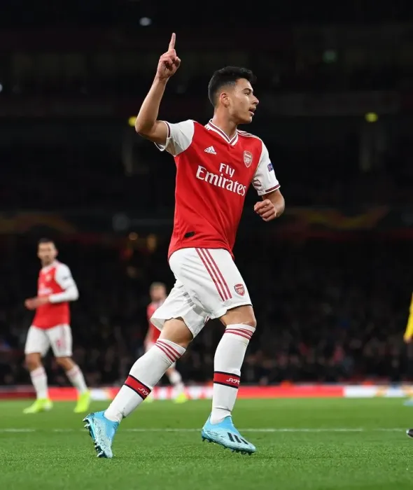 Framed Print : Arsenal's Martinelli Scores Second Goal vs Standard Liege in Europa League